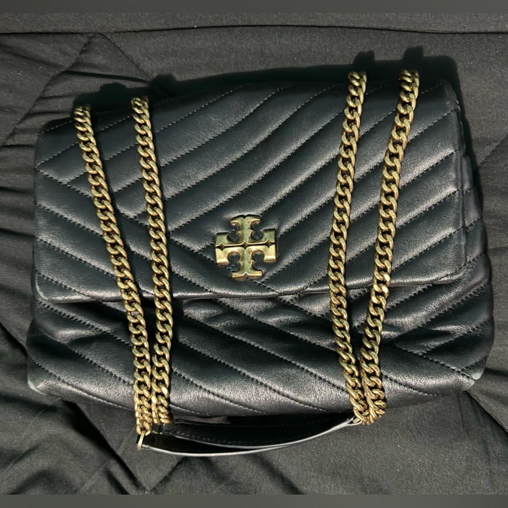 Tory Burch Black leather small/medium bag with chain handles/strap